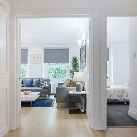 Knightsbridge Two Bed Apartment Londra Exterior foto